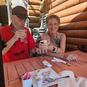 Meet your Posher, Linda